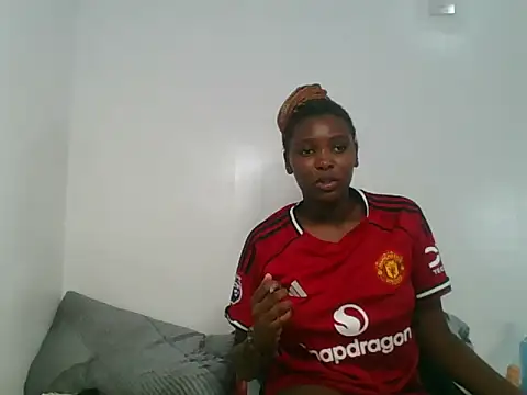 Pretty-Divas online show from July 14, 5:01 am