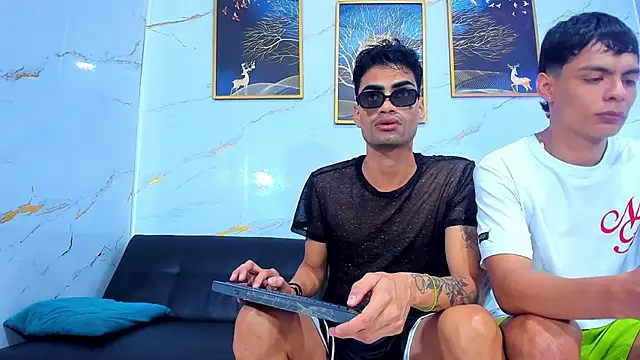 Latin twink lyam1 online show from July 14, 2:55 pm
