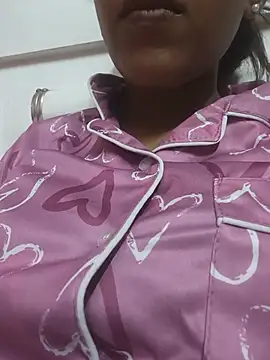 sharmilasingh89 online show from July 13, 7:14 pm