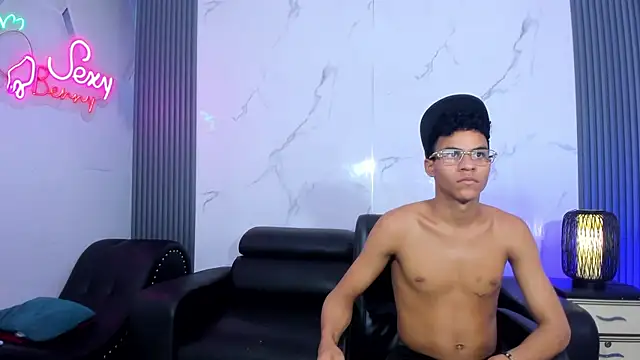 Big cock boys1 online show from July 15, 9:08 pm