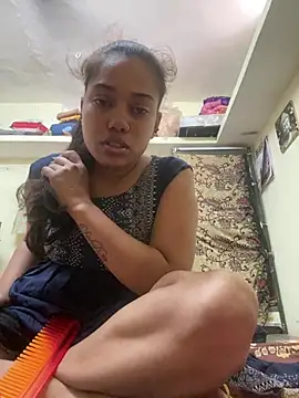 Diamond-girl143 online show from July 14, 9:24 am