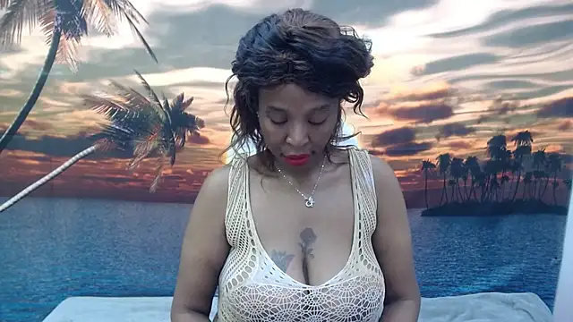 Applepiexx32 online show from July 12, 11:44 am