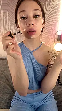 BabyJuliiet online show from July 14, 6:18 am