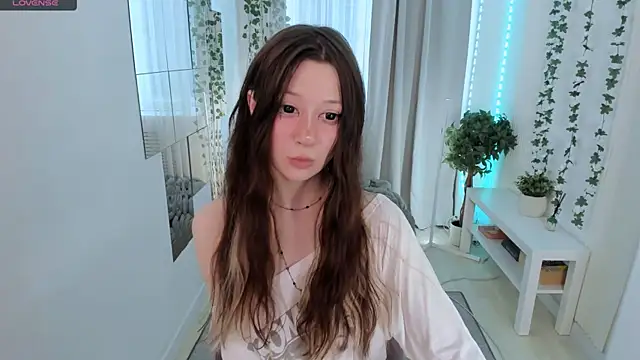 MiyuuNami online show from July 17, 11:25 am