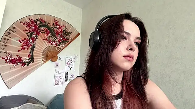 Princess Ciri online show from July 14, 1:05 pm