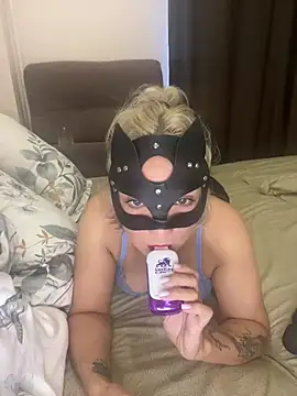 King Queen777 online show from July 27, 12:02 pm