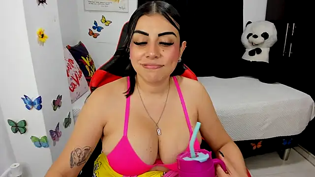 Snapshot of lucy007_ chatting on October 29, 5:23 am lucy007 online show from October 29, 5:23 am