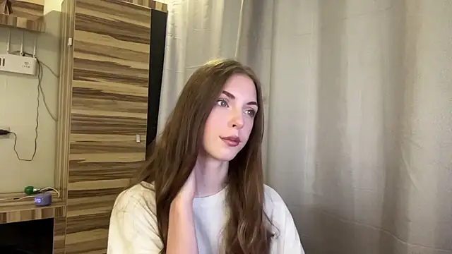 Clara kitty online show from July 16, 6:29 am