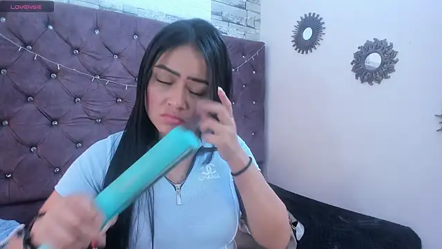 Snapshot of gabriela_grace chatting on September 23, 2:37 pm gabriela grace online show from September 23, 2:37 pm