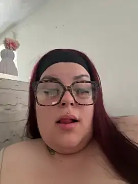Peachy bella online show from July 25, 10:33 am