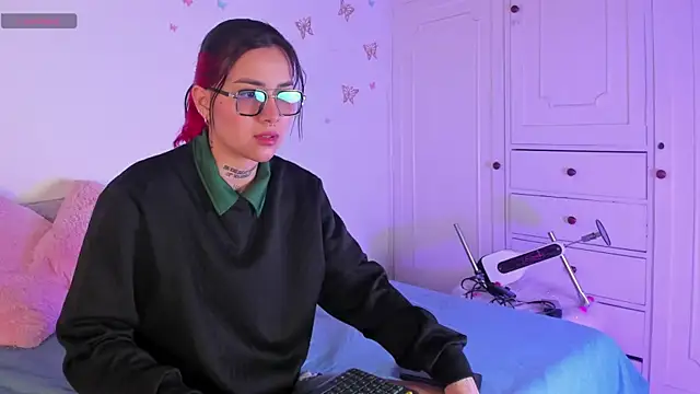 Nixie cele online show from July 23, 1:52 pm