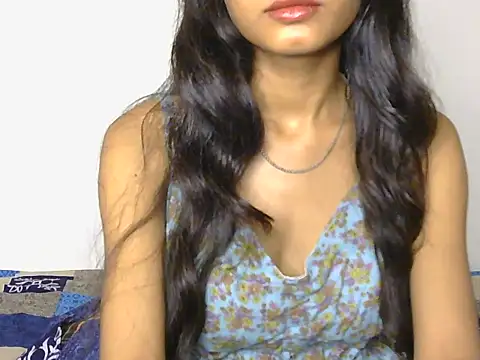 aesthetic- girl online show from July 23, 6:32 am