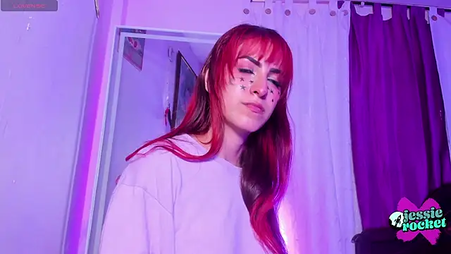 jessierocketx online show from October 31, 12:34 am