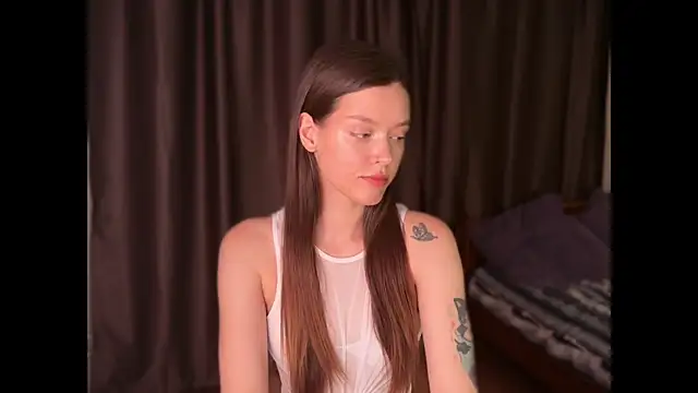 Mia Almost online show from August 1, 3:41 am