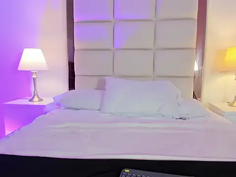 Alex and Mia  online show from August 6, 12:39 am