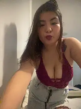 SofiaDinamita online show from August 4, 4:35 pm