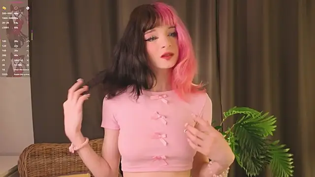 ItsFeliDoll online show from August 2, 3:26 pm
