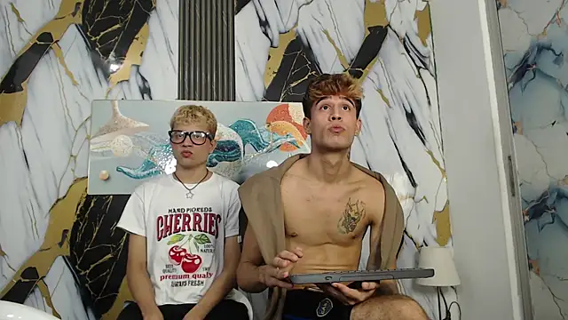 BLACK AND LOVER online show from August 5, 11:44 pm