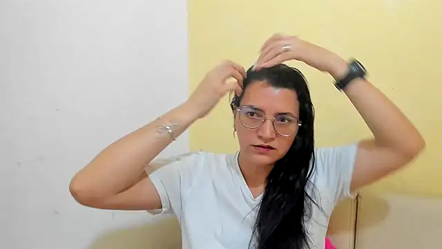 MARILYN GARCIA online show from April 1, 1:41 pm