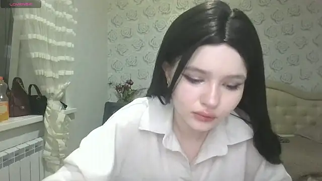 FelicidadMein online show from August 8, 9:12 pm