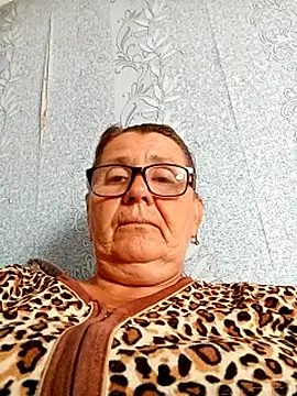 BrunetteHora55 online show from August 9, 3:48 pm