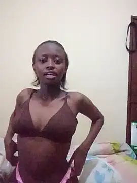 petitegirl31 online show from August 9, 11:08 pm