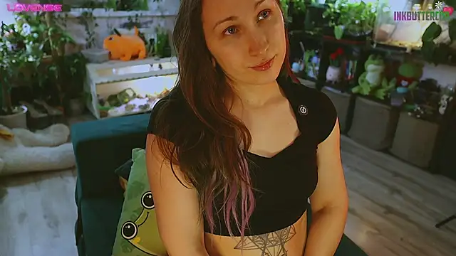 Dead Butterfly online show from March 31, 12:38 pm