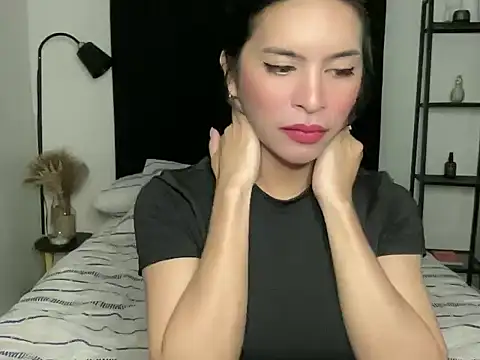 Snapshot of your_bianca69 chatting on October 15, 12:35 am your bianca69 online show from October 15, 12:35 am