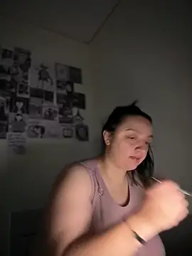 aliceayres797 online show from April 26, 3:04 am