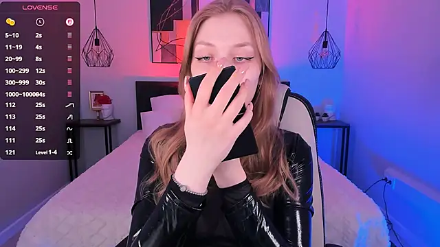 DakotaMabs online show from April 8, 11:45 am