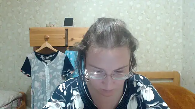 Snapshot of Smart_Rose chatting on October 3, 9:31 pm Smart Rose online show from October 3, 9:31 pm