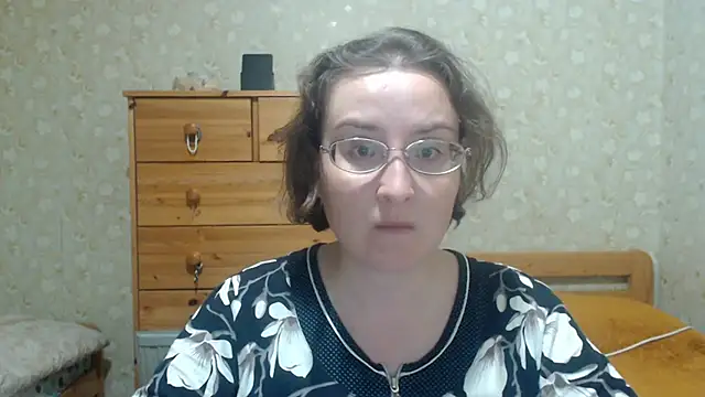 Snapshot of Smart_Rose chatting on September 16, 9:45 pm Smart Rose online show from September 16, 9:45 pm