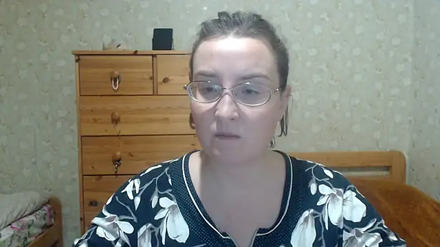 Snapshot of Smart_Rose chatting on October 5, 9:42 pm Smart Rose online show from October 5, 9:42 pm