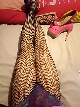 Snapshot of JulietteMaitresse chatting on October 23, 10:21 am JulietteMaitresse online show from October 23, 10:21 am