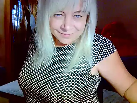 Snapshot of AgoniA7 chatting on September 24, 4:22 am AgoniA7 online show from September 24, 4:22 am