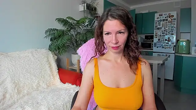 Snapshot of ChristinaGlory chatting on October 24, 7:59 am ChristinaGlory online show from October 24, 7:59 am