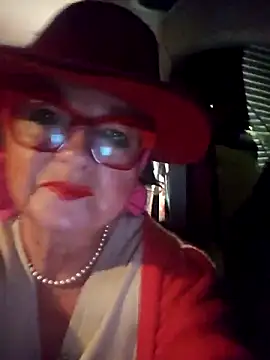 Snapshot of MucMilf59 chatting on October 25, 7:10 pm MucMilf59 online show from October 25, 7:10 pm