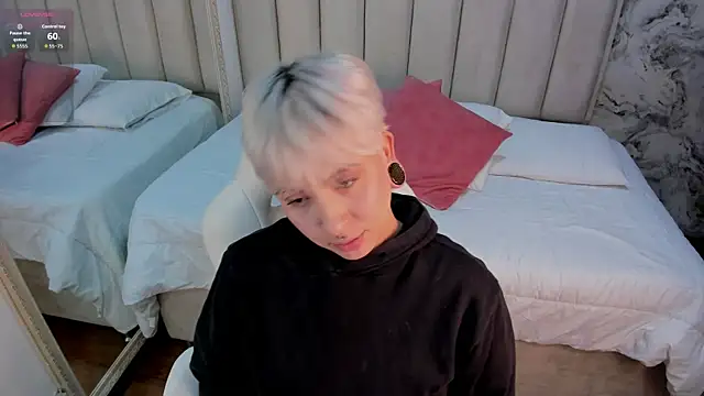 Snapshot of amy_ink chatting on October 2, 11:26 am amy ink online show from October 2, 11:26 am