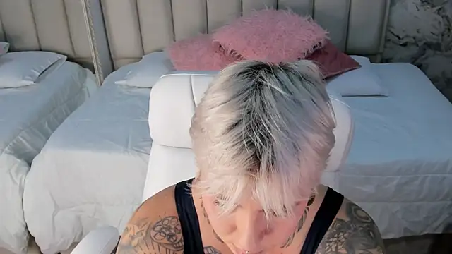 Snapshot of amy_ink chatting on October 13, 12:08 pm amy ink online show from October 13, 12:08 pm