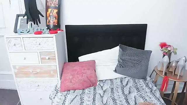 sweetMariina online show from February 10, 2:42 pm