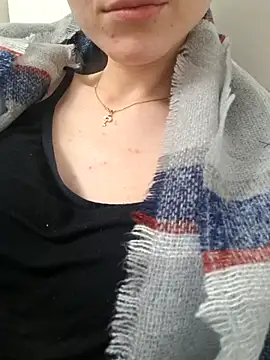 Bantjuli666 online show from November 17, 8:37 am