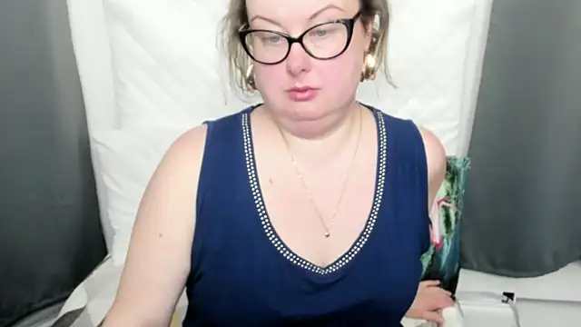 dirtyBonnie online show from February 4, 6:49 am