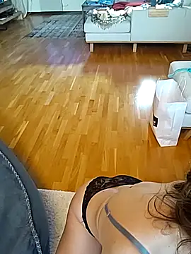 SwedishJennifer online show from April 15, 6:19 pm