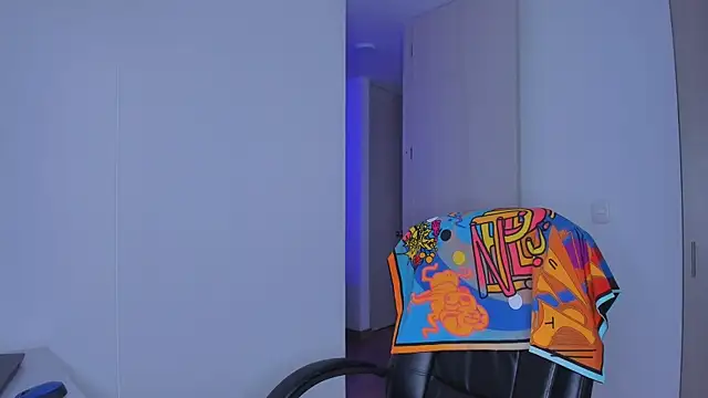 Lisegg  online show from February 12, 12:18 pm