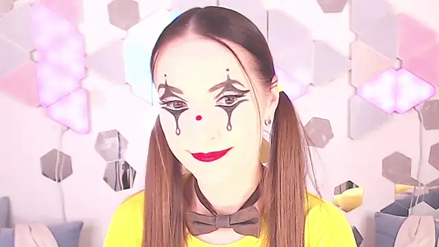 Snapshot of LexiKiss chatting on September 24, 6:34 am LexiKiss online show from September 24, 6:34 am