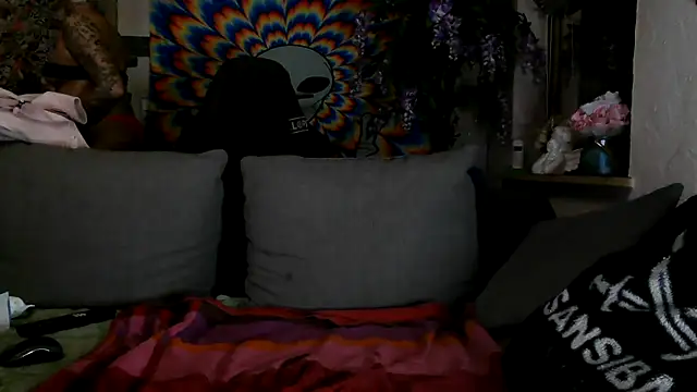 Snapshot of RoxxyInk chatting on October 15, 11:29 pm RoxxyInk online show from October 15, 11:29 pm