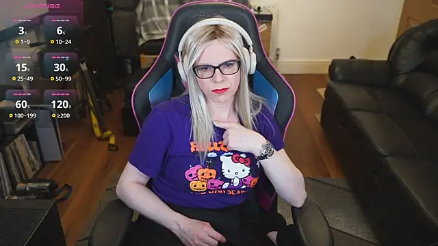 Snapshot of KelseyCobalt chatting on September 26, 10:18 pm KelseyCobalt online show from September 26, 10:18 pm