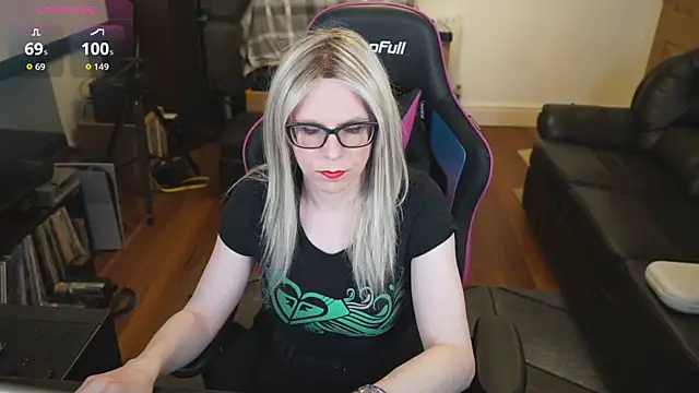 Snapshot of KelseyCobalt chatting on September 21, 8:29 pm KelseyCobalt online show from September 21, 8:29 pm