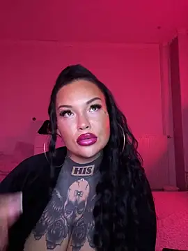  MelinaCurves  online show from April 6, 9:16 pm