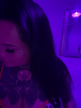  MelinaCurves  online show from March 20, 11:20 pm